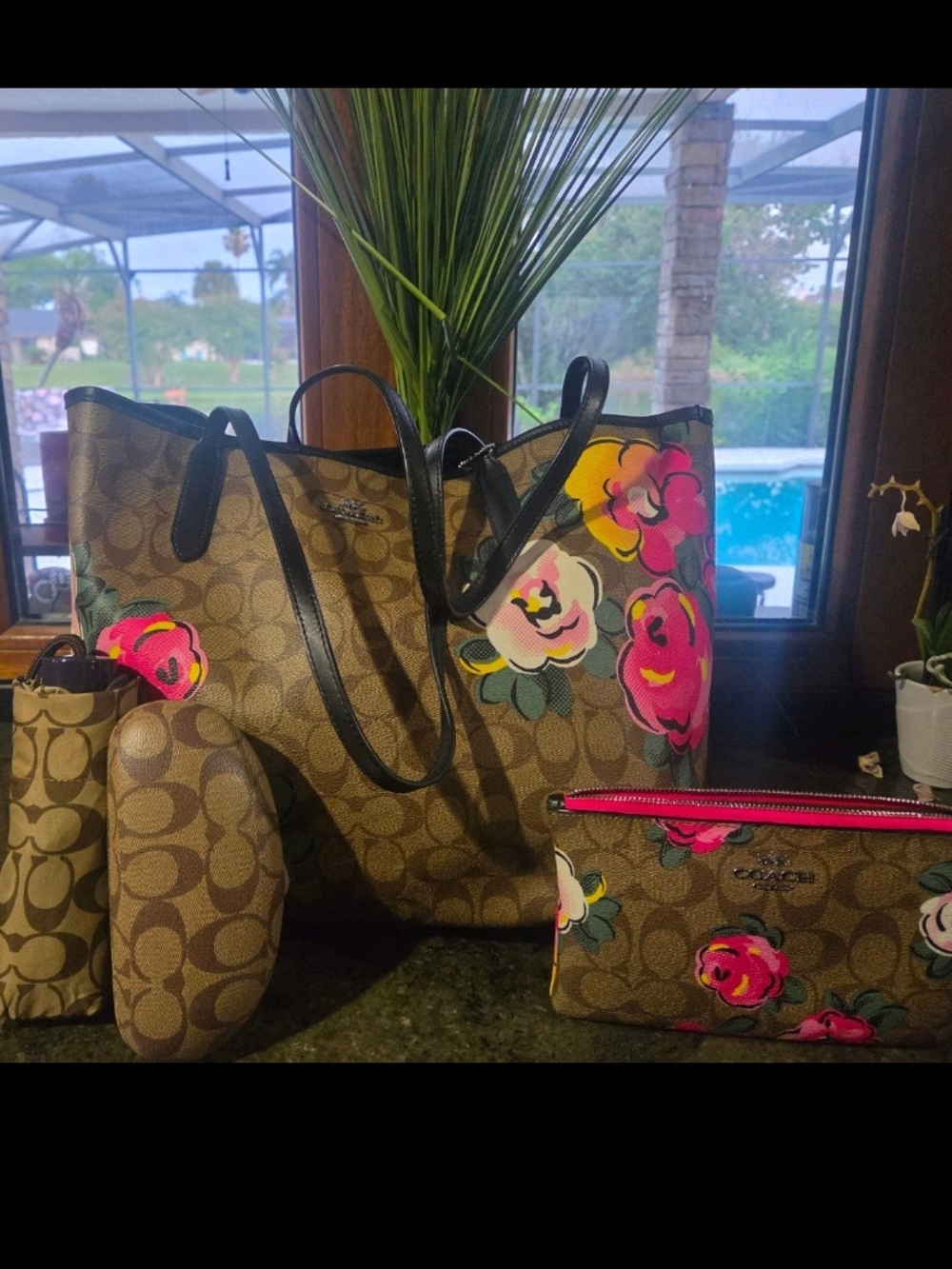 Coach Brown Signature Vintage Rose Tote Bundle